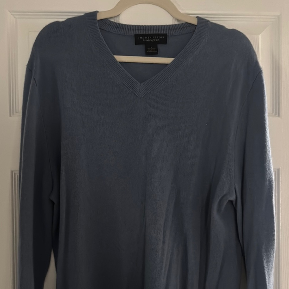 The Men’s Store Cashmere Blue V-Neck Sweater